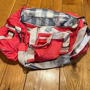 COPY - lululemon duffel bag